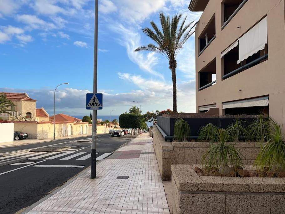 Sun And Sea Vacation In The Heart Of Playa Paraiso Apartment Costa Adeje (Tenerife)