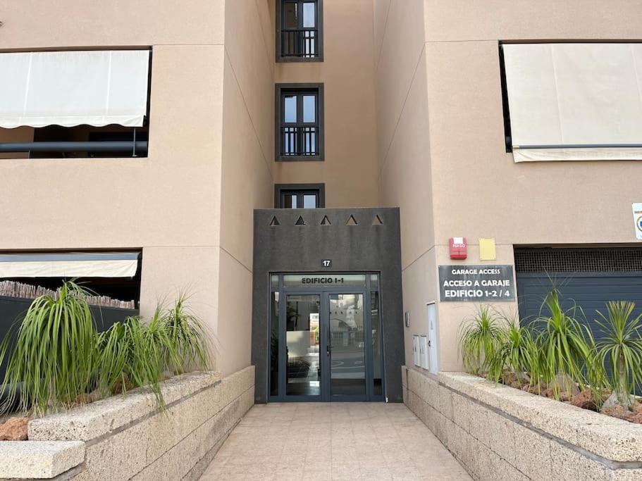 Sun And Sea Vacation In The Heart Of Playa Paraiso Apartment Costa Adeje (Tenerife)