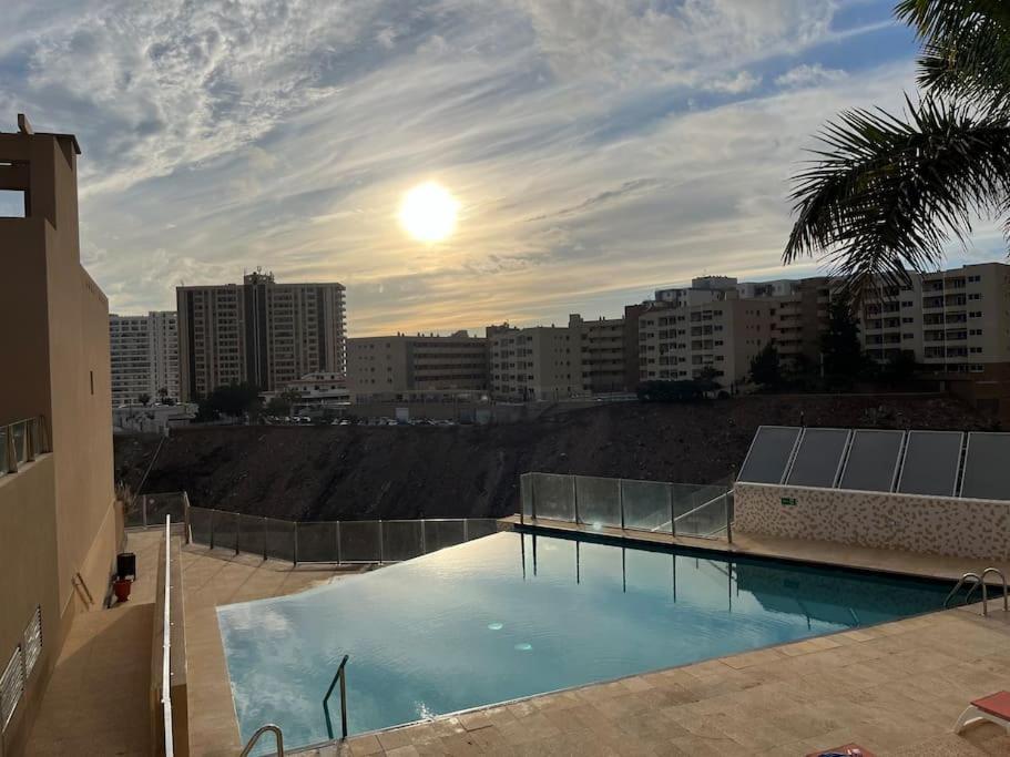 Sun And Sea Vacation In The Heart Of Playa Paraiso Apartment Costa Adeje (Tenerife)